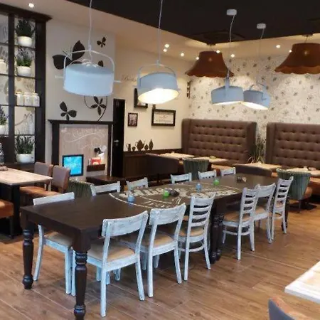 Hotell Restaurant Zur Linde 3*